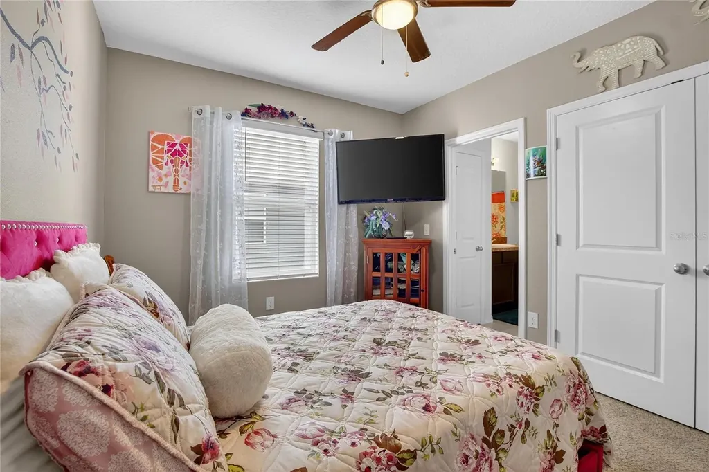 8647 Falling Blue Place Riverview FL 33578