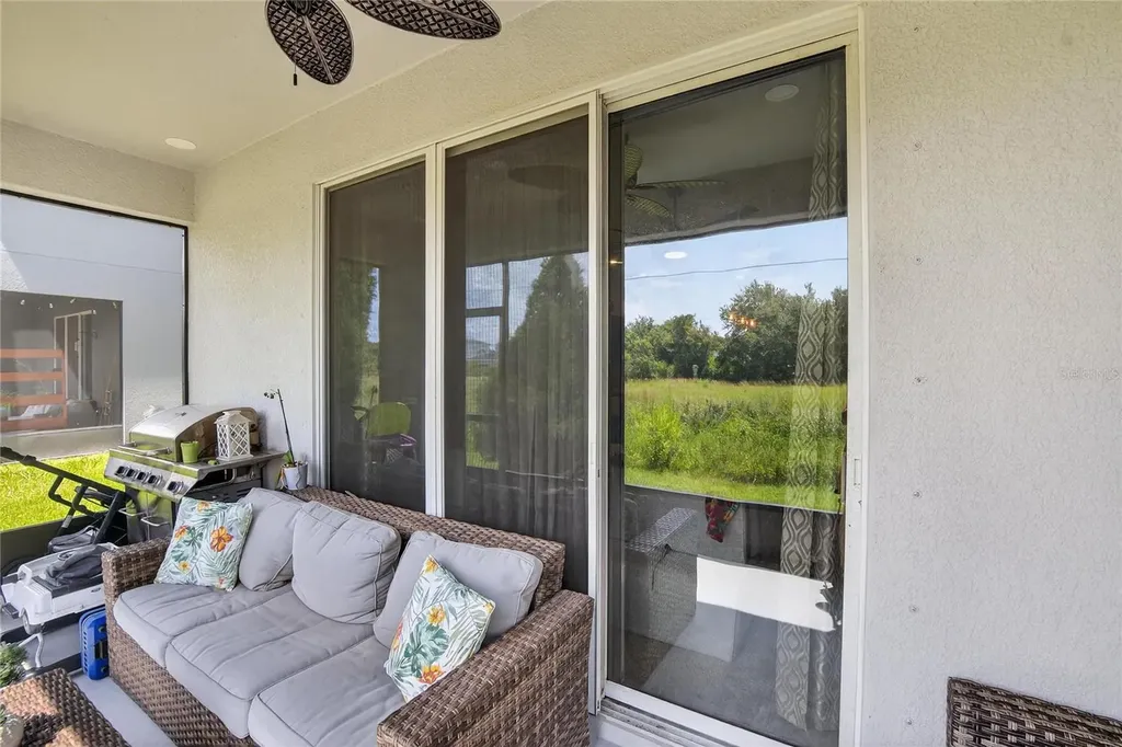 8647 Falling Blue Place Riverview FL 33578