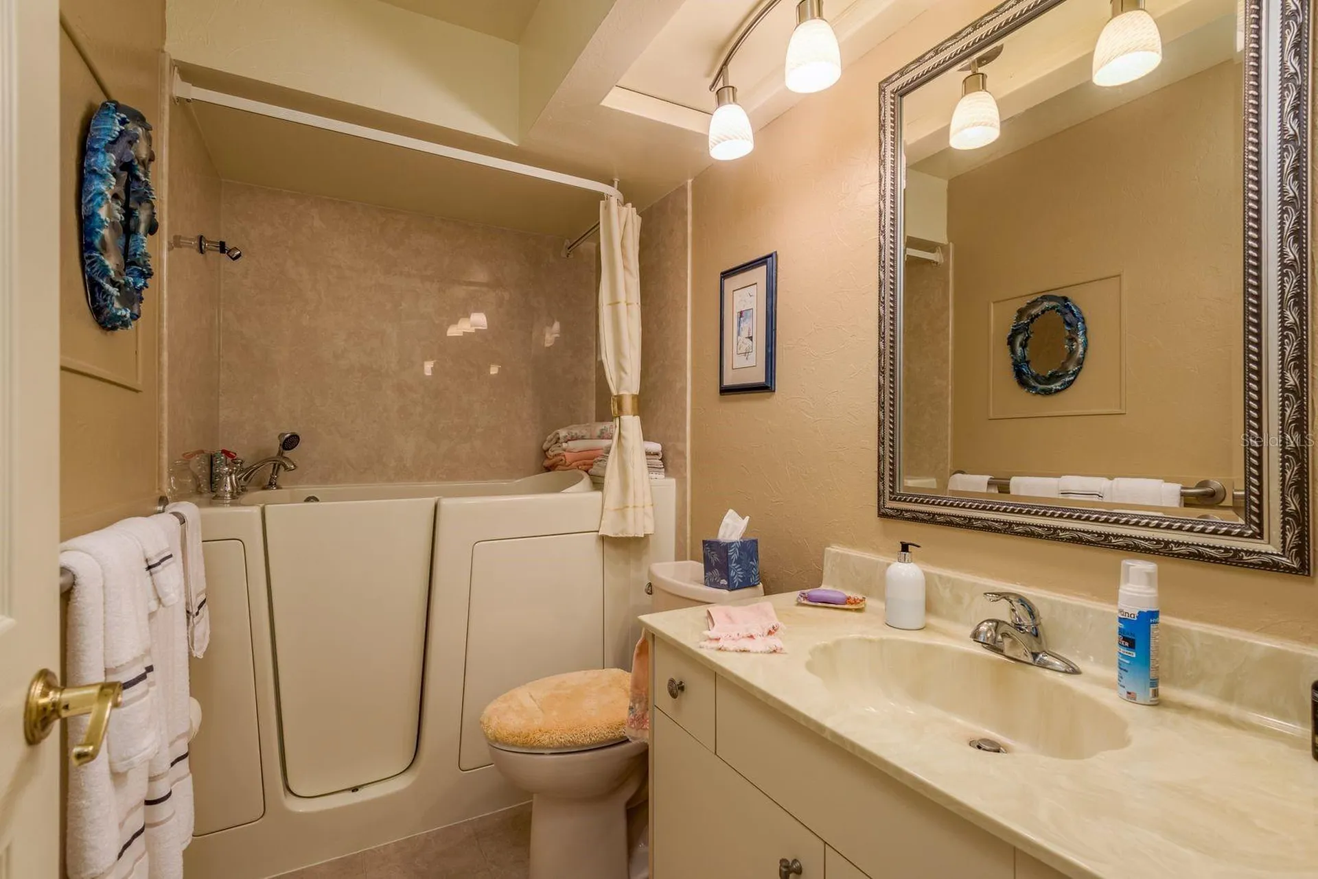 3413 Rochelle Court Clearwater FL 33761