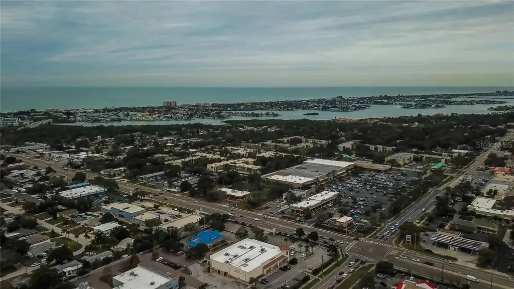 11485 Oakhurst Road Largo FL 33774