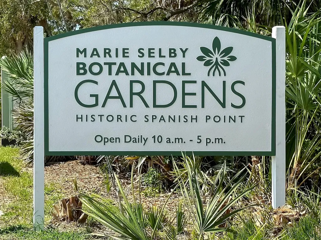 317 Monet Drive Nokomis FL 34275