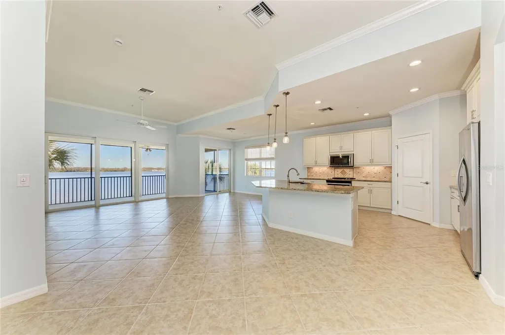 1246 Riverscape Street Bradenton FL 34208