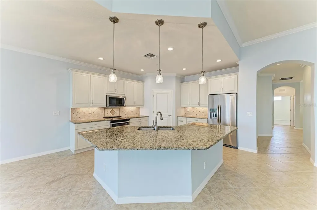 1246 Riverscape Street Bradenton FL 34208