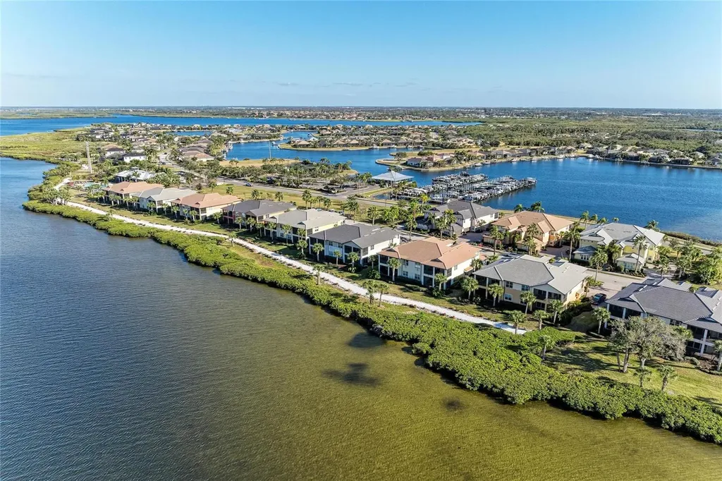 1246 Riverscape Street Bradenton FL 34208