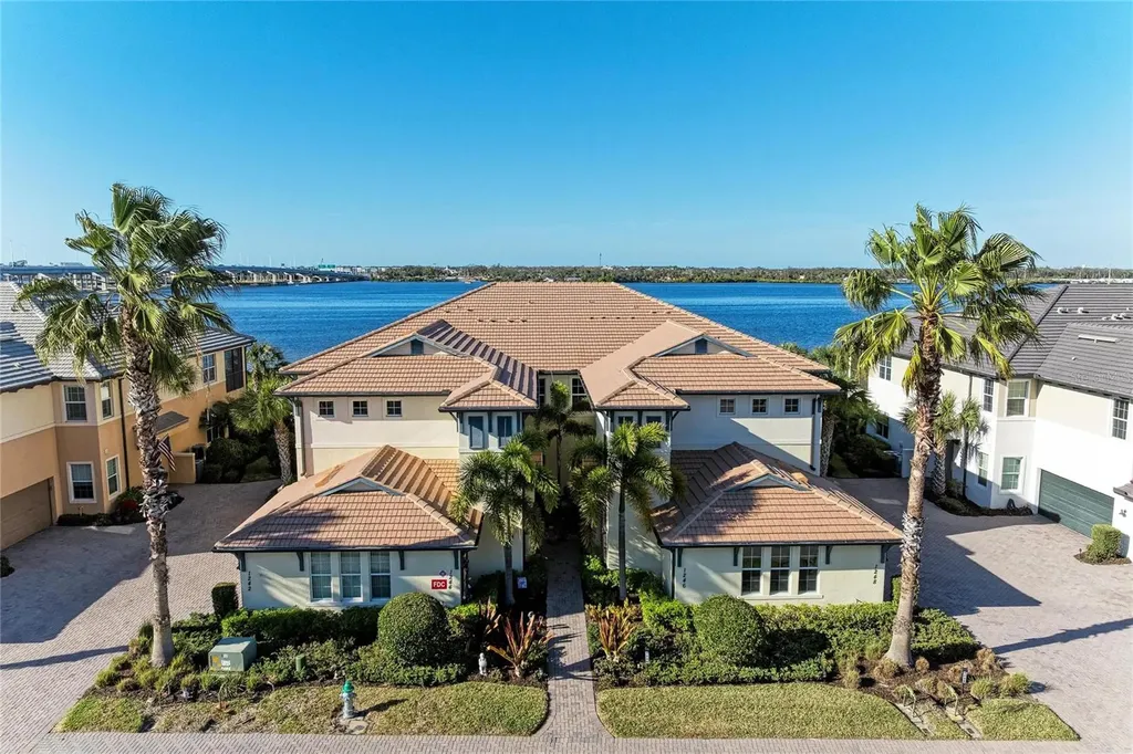 1246 Riverscape Street Bradenton FL 34208