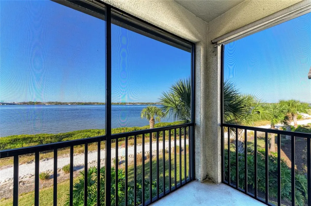 1246 Riverscape Street Bradenton FL 34208