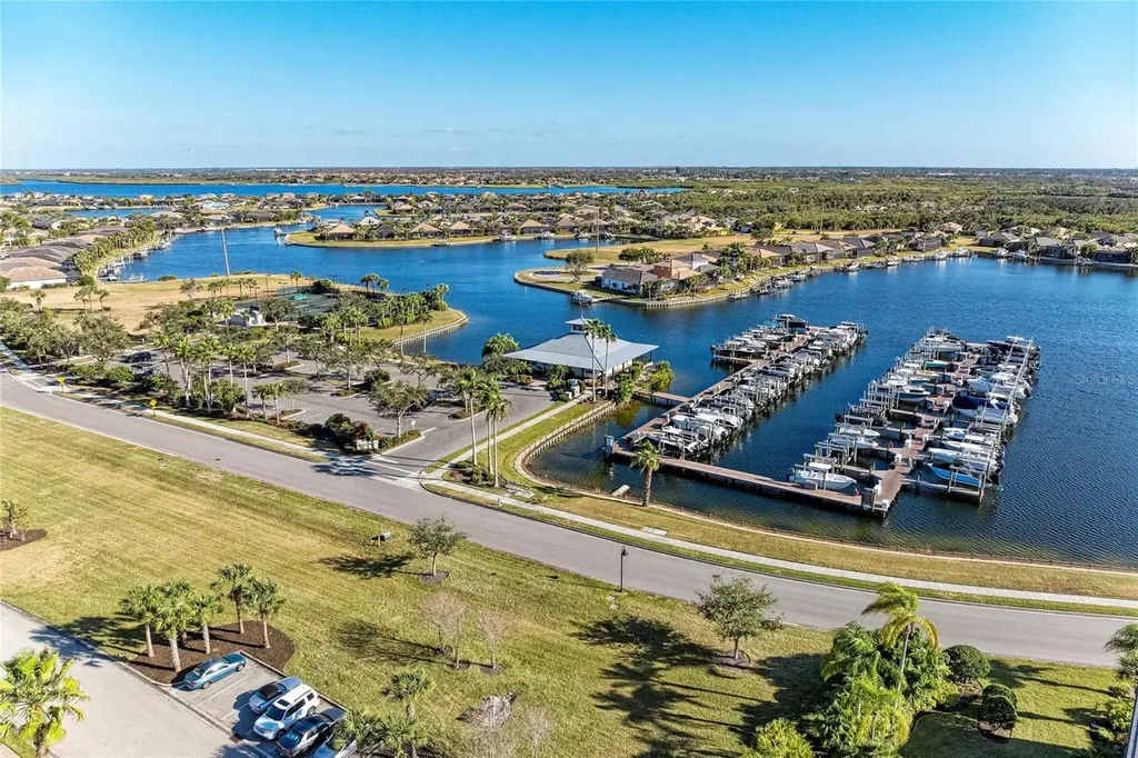 1246 Riverscape Street Bradenton FL 34208