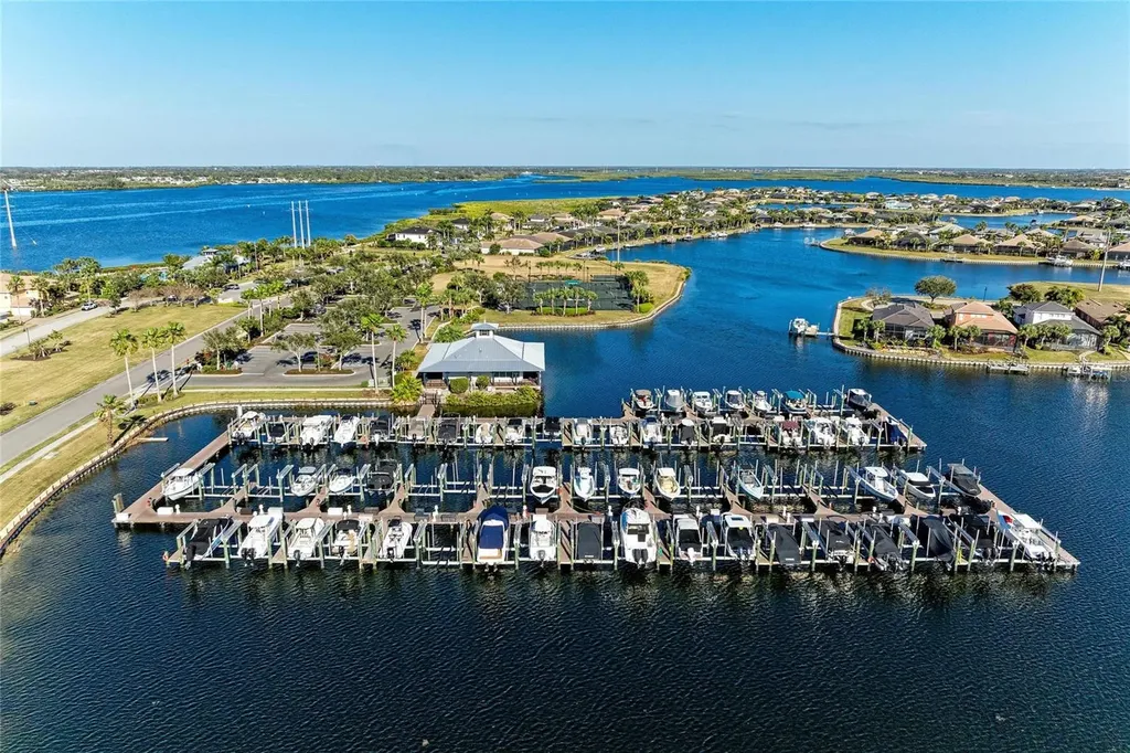 1246 Riverscape Street Bradenton FL 34208