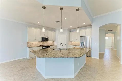 1246 Riverscape Street Bradenton FL 34208