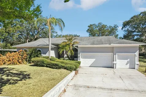 918 Academy Drive Brandon FL 33511