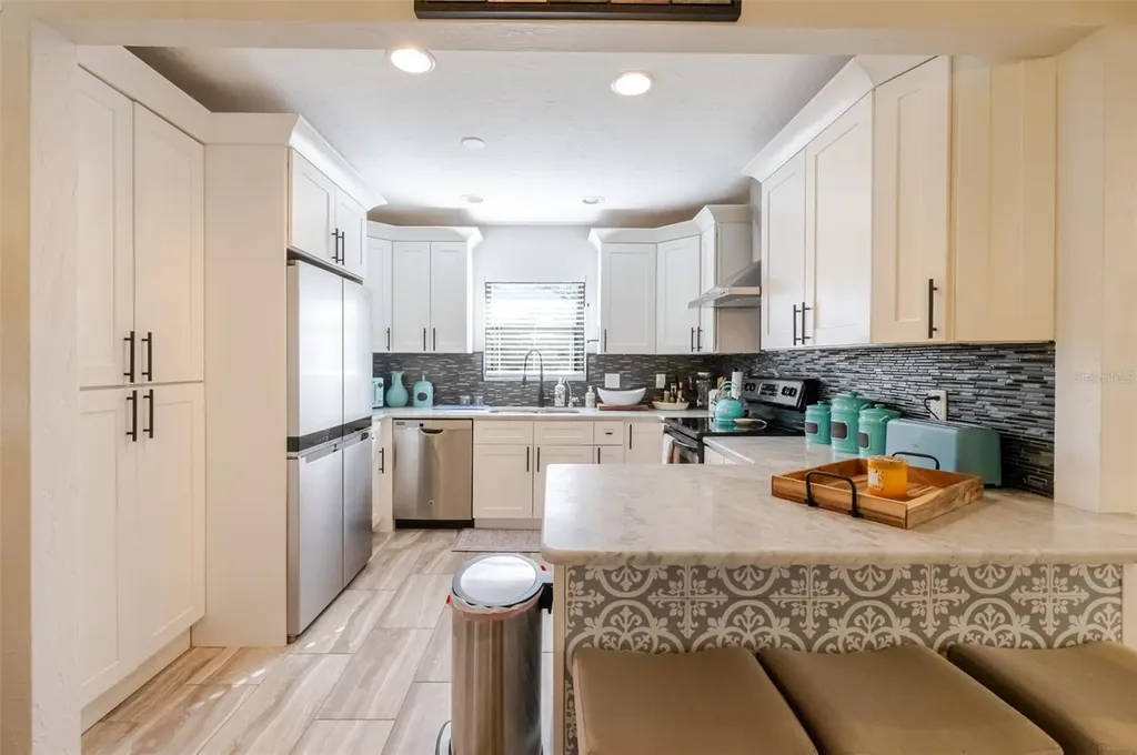 4925 Remington Drive Sarasota FL 34234