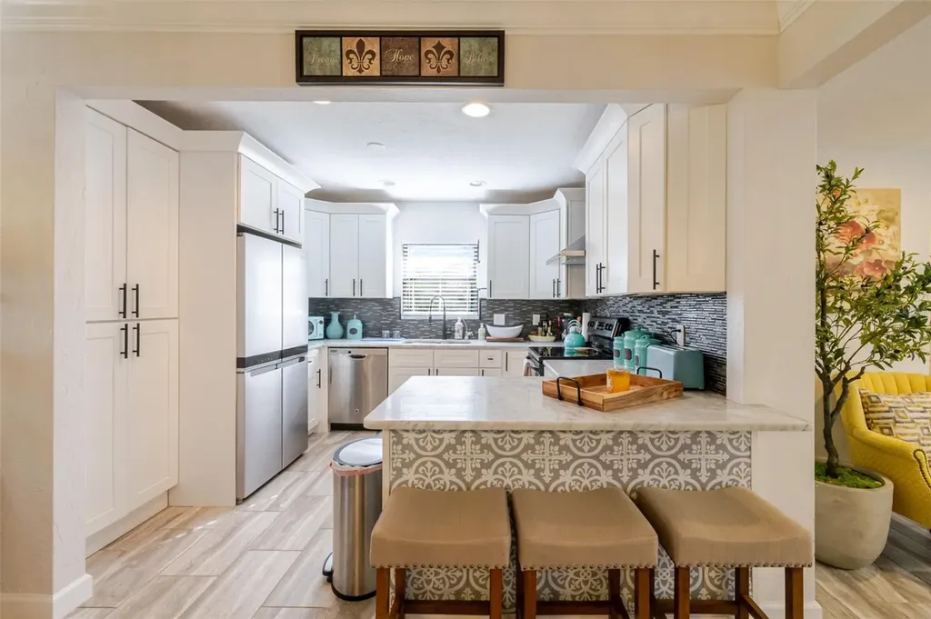 4925 Remington Drive Sarasota FL 34234
