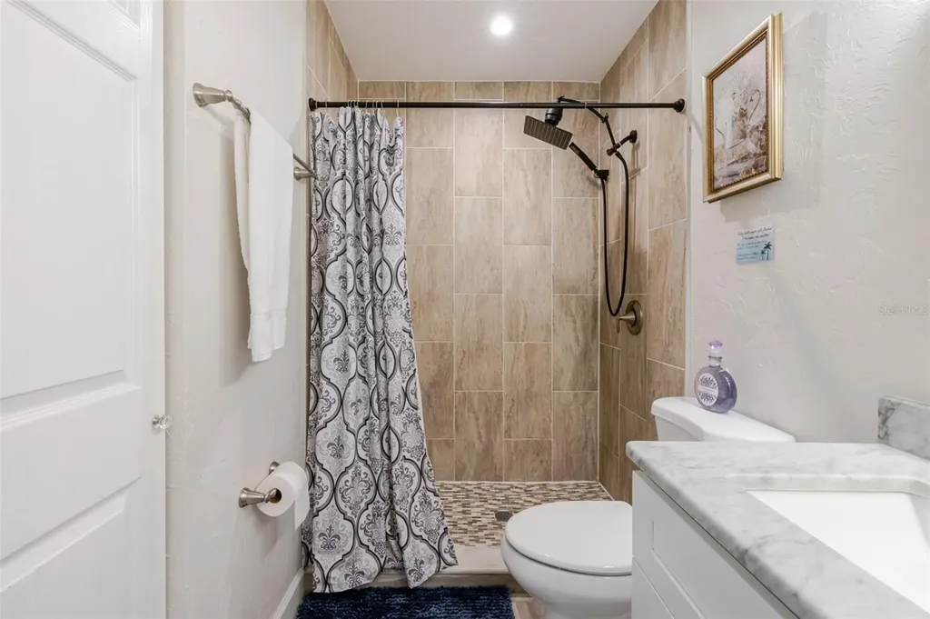 4925 Remington Drive Sarasota FL 34234
