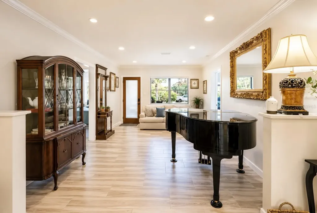 4925 Remington Drive Sarasota FL 34234