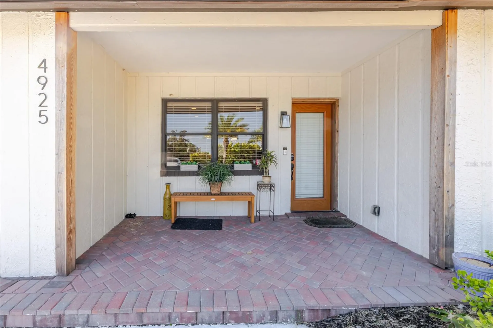 4925 Remington Drive Sarasota FL 34234