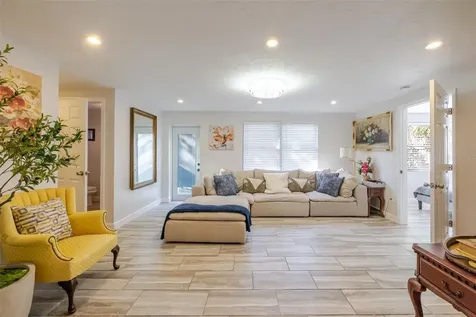 4925 Remington Drive Sarasota FL 34234