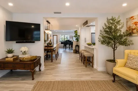 4925 Remington Drive Sarasota FL 34234
