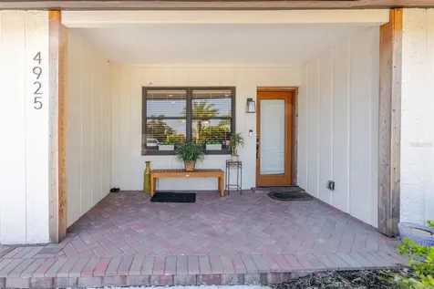4925 Remington Drive Sarasota FL 34234