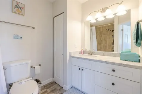 4925 Remington Drive Sarasota FL 34234