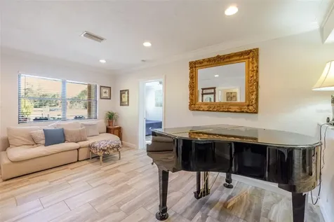 4925 Remington Drive Sarasota FL 34234