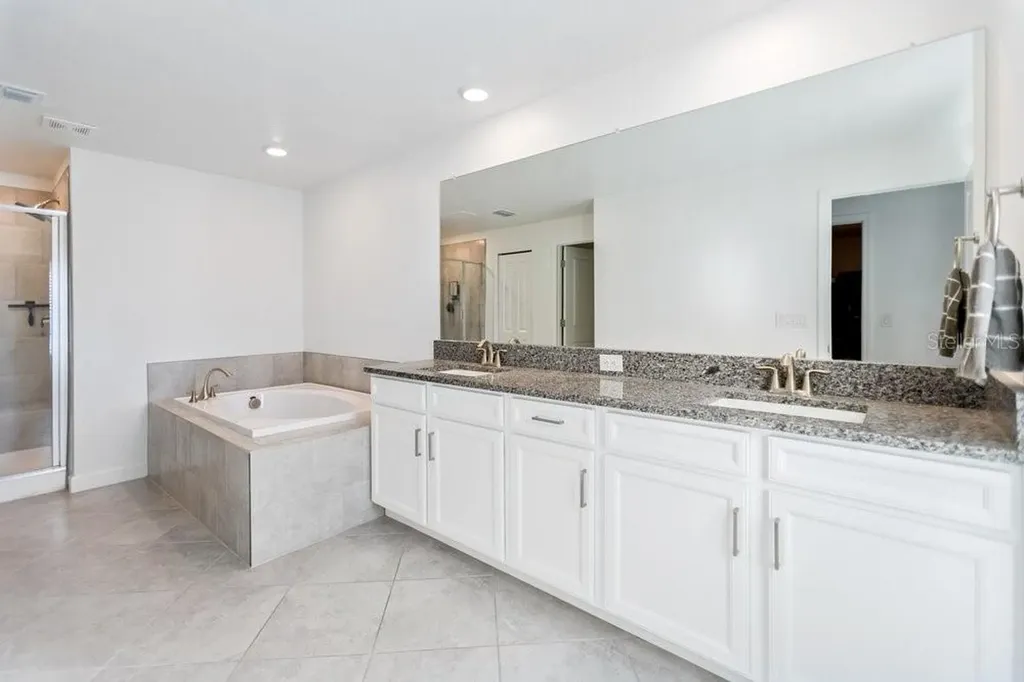 8241 Corner Pine Way New Port Richey FL 34655