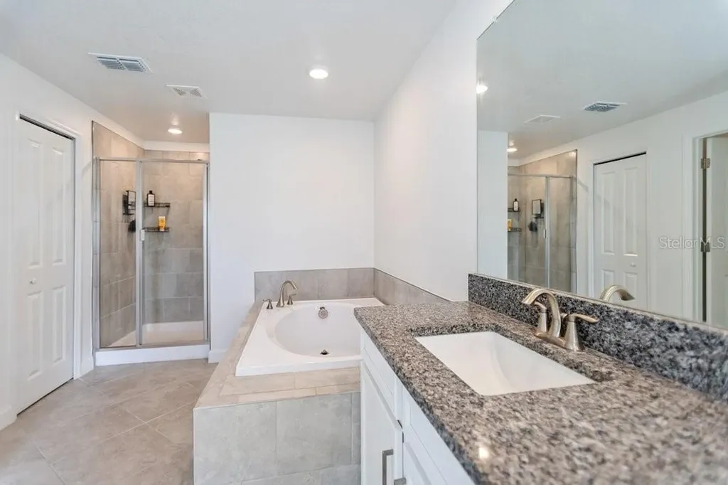 8241 Corner Pine Way New Port Richey FL 34655