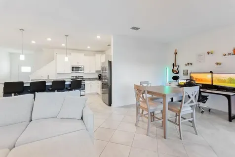 8241 Corner Pine Way New Port Richey FL 34655
