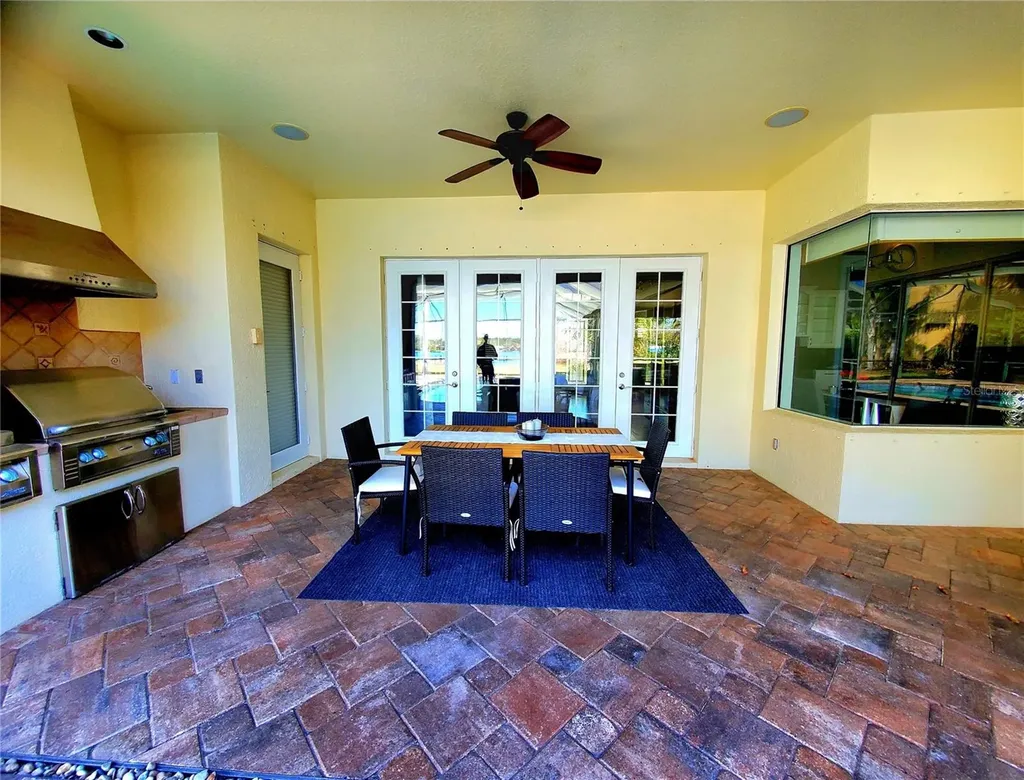 10004 Tree Tops Lake Road Tampa FL 33626