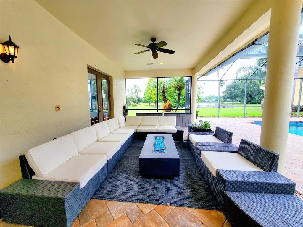 10004 Tree Tops Lake Road Tampa FL 33626