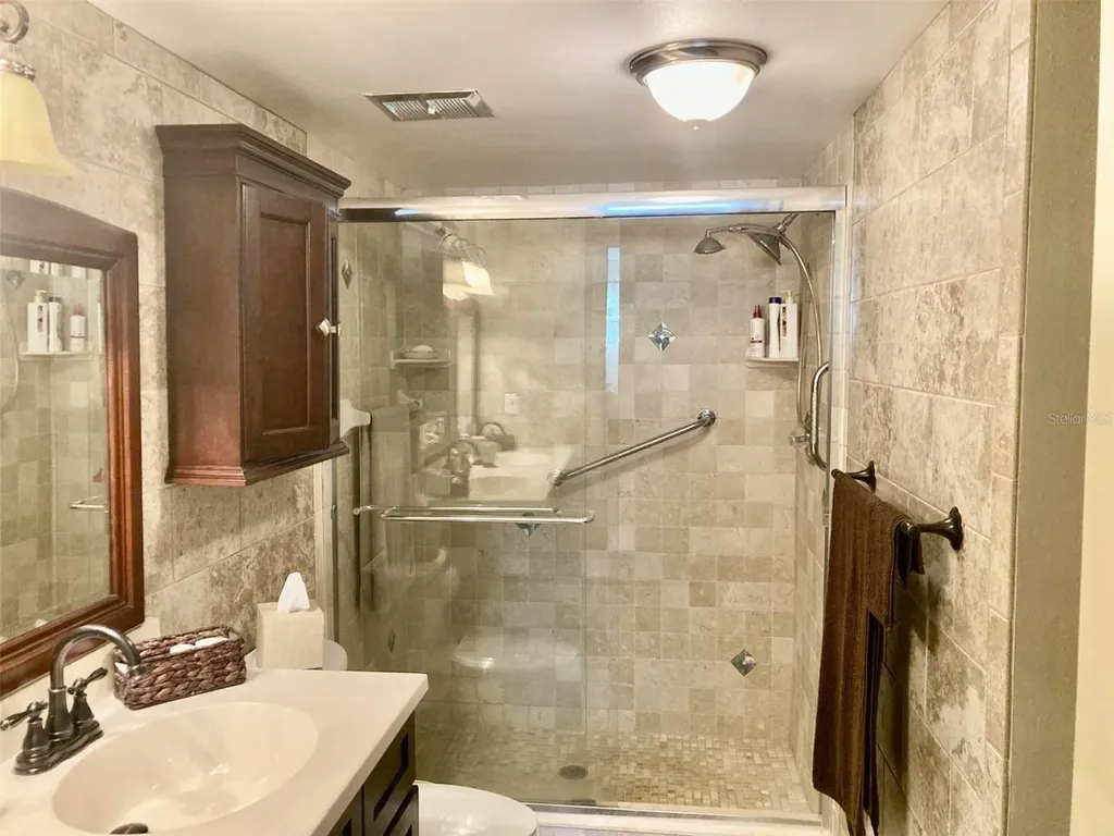 6002 Oak Creek Lane Bradenton FL 34210
