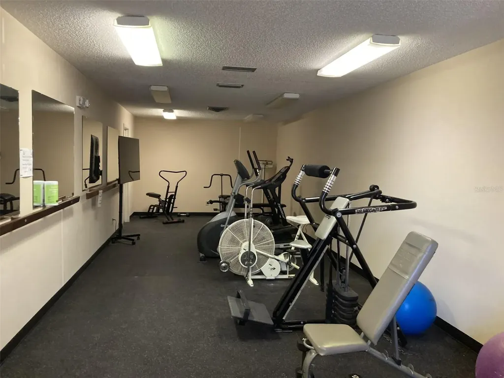6002 Oak Creek Lane Bradenton FL 34210