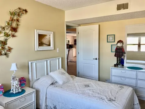 6002 Oak Creek Lane Bradenton FL 34210
