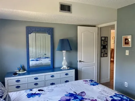 6002 Oak Creek Lane Bradenton FL 34210