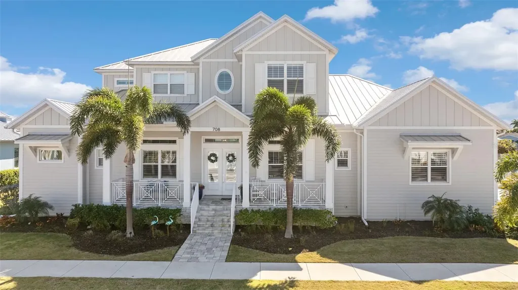 708 Pinckney Drive Apollo Beach FL 33572