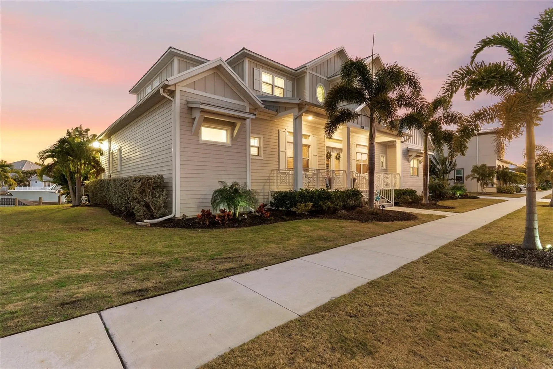 708 Pinckney Drive Apollo Beach FL 33572