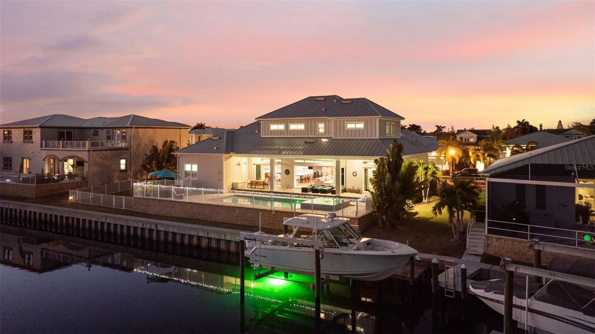 708 Pinckney Drive Apollo Beach FL 33572