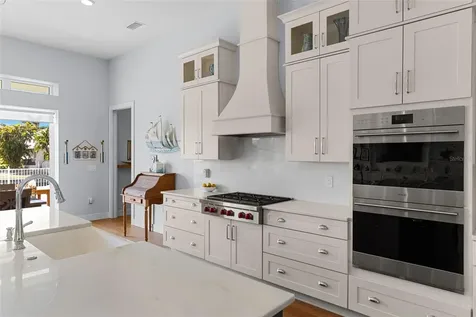 708 Pinckney Drive Apollo Beach FL 33572