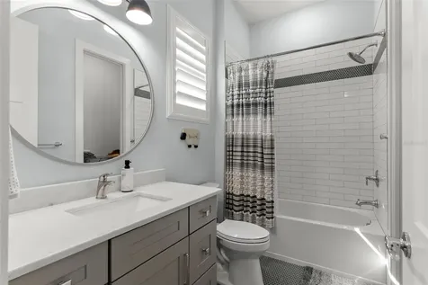 708 Pinckney Drive Apollo Beach FL 33572