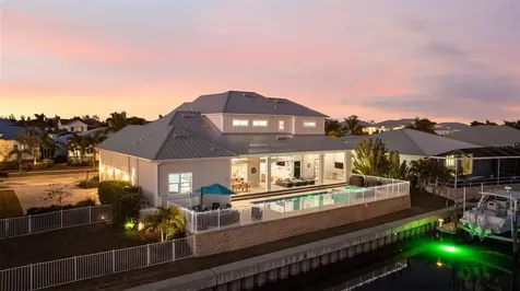 708 Pinckney Drive Apollo Beach FL 33572