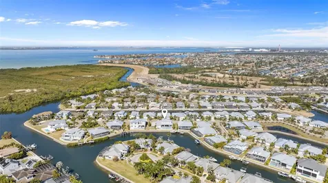 708 Pinckney Drive Apollo Beach FL 33572