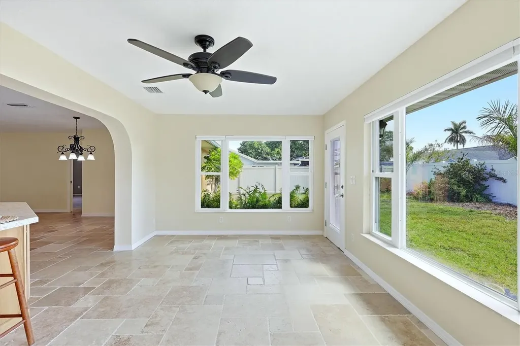 6007 9th Avenue W Bradenton FL 34209