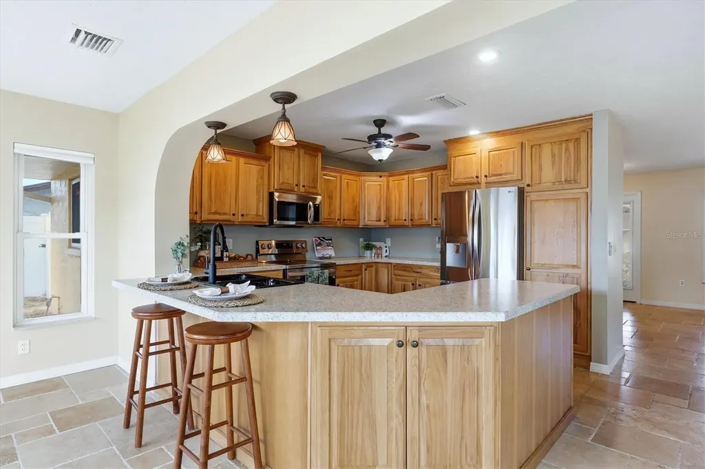 6007 9th Avenue W Bradenton FL 34209