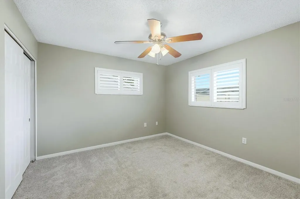 6007 9th Avenue W Bradenton FL 34209