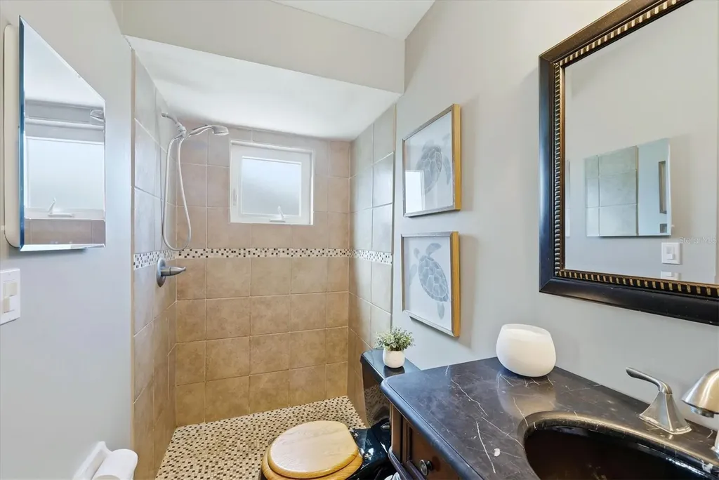 6007 9th Avenue W Bradenton FL 34209