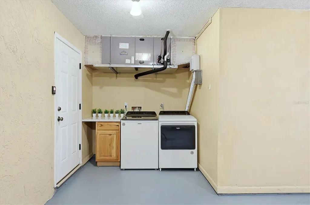 6007 9th Avenue W Bradenton FL 34209