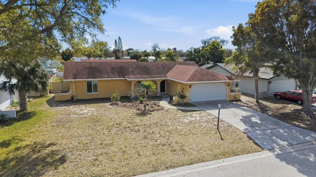 6007 9th Avenue W Bradenton FL 34209