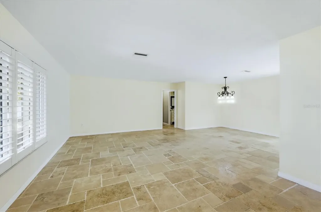 6007 9th Avenue W Bradenton FL 34209