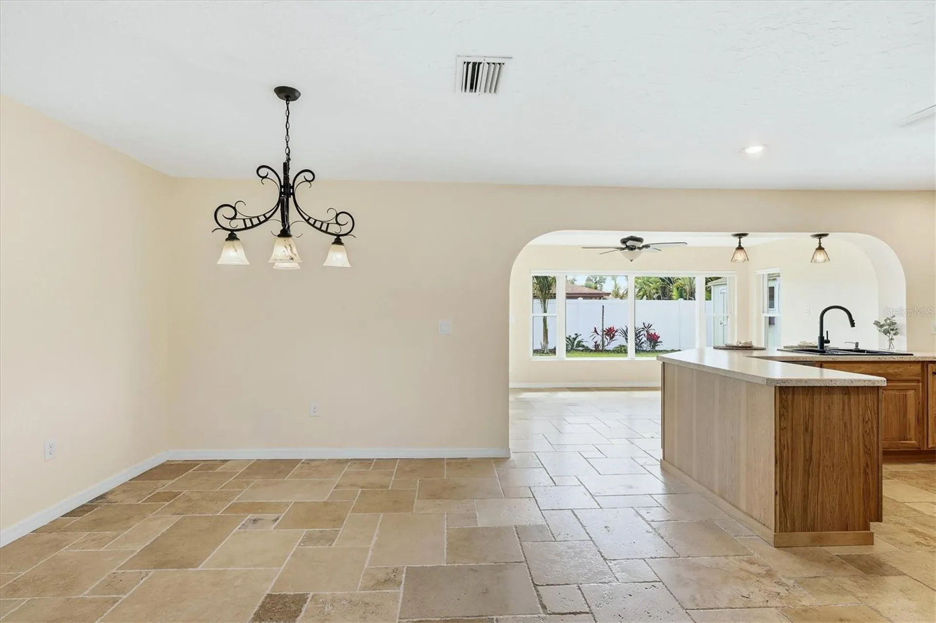 6007 9th Avenue W Bradenton FL 34209
