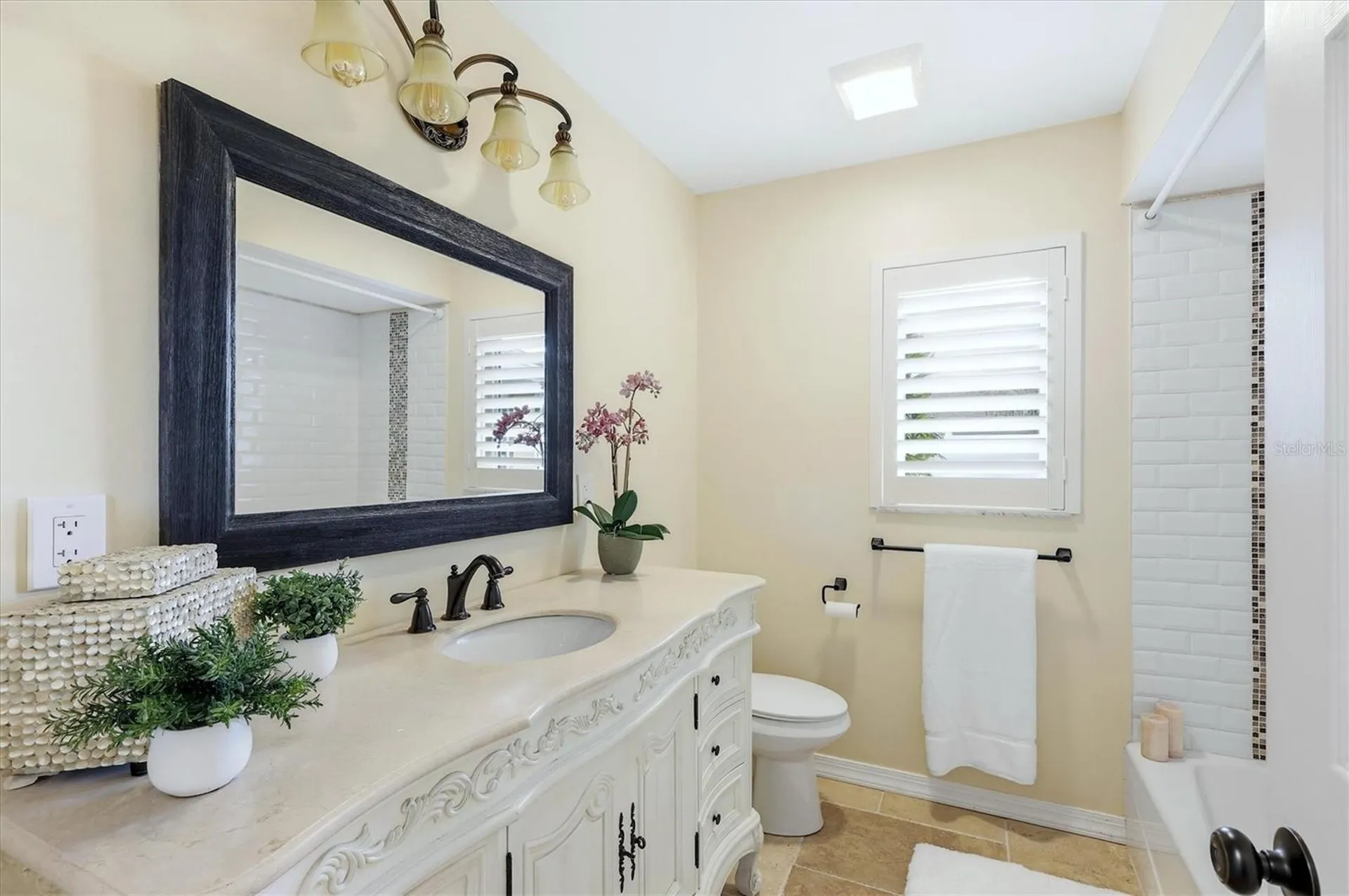 6007 9th Avenue W Bradenton FL 34209