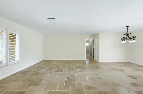 6007 9th Avenue W Bradenton FL 34209